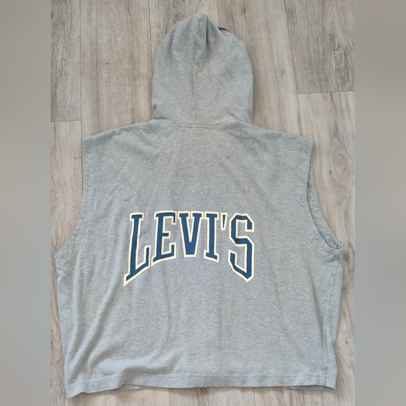 Levis sleeveless Sweater For men Size L - Picture 2 of 8